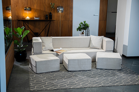 Lucky (бескаркасный трансформер)